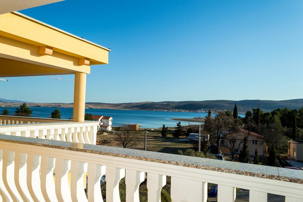 Apartments Zdenka Starigrad Paklenica Eksteriør bilde